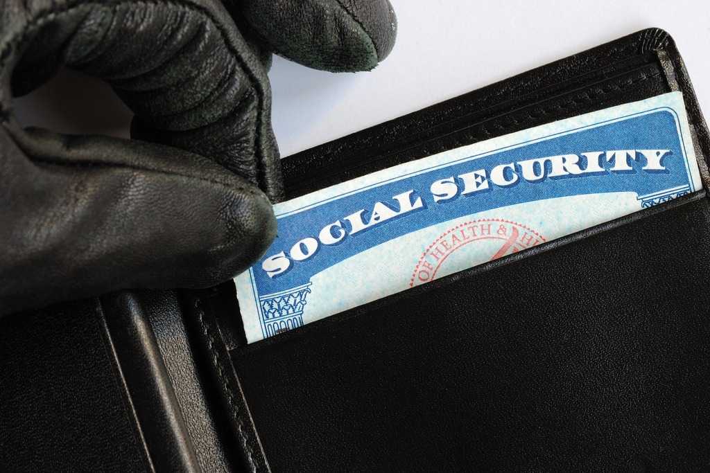 taking social security card out of wallet